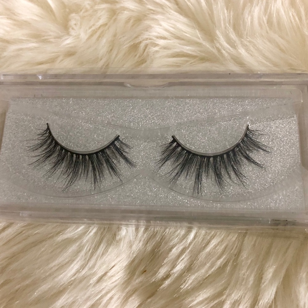 EYELASHES (CHITOWN)